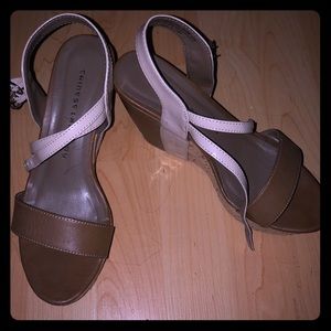 Chinese laundry wedges